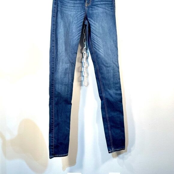 HOLLISTER SUPER SKINNY HIGH RISE JEANS 3L - Picture 4 of 7